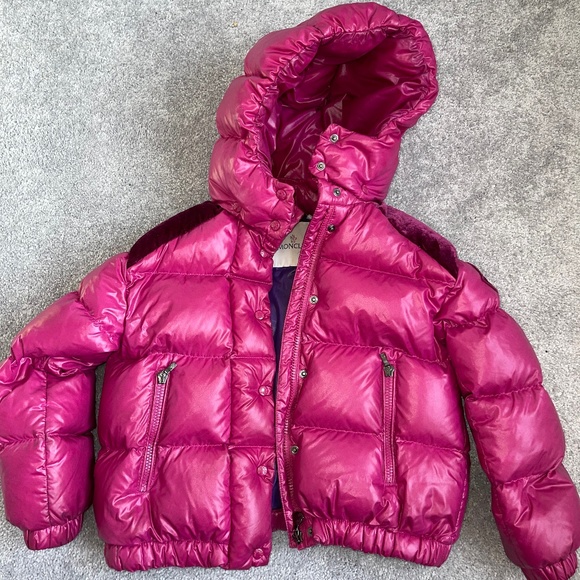 COPY - Kids size 8 Moncler - Picture 1 of 4